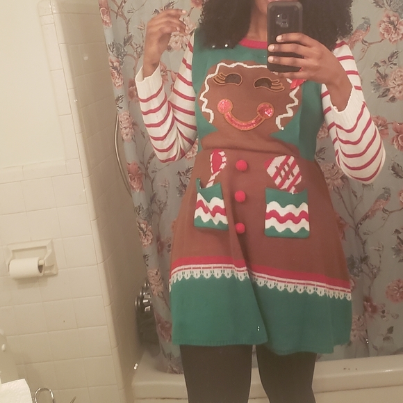 My Favorite Christmas Dress - Picture 3 of 3